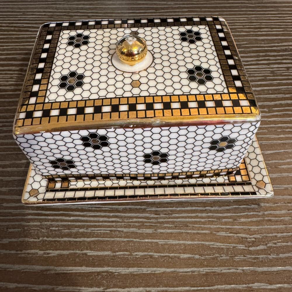Anthropologie Bistro Mosiac Tile HELLO Butter Dish Keeper 2 Piece with Lid Small